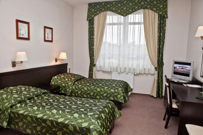Portius Hotel Krosno Cameră foto